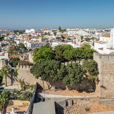 Monis Place-modern With Sunny Balcony Apartament *