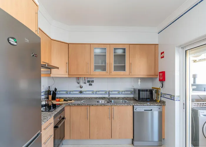 Monis Place-modern With Sunny Balcony タヴィラ