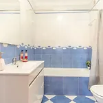 Monis Place-modern With Sunny Balcony Апартаменты Тавира