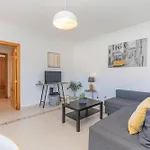 Monis Place-modern With Sunny Balcony