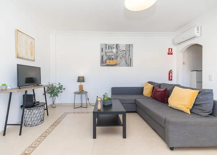 Monis Place-modern With Sunny Balcony Apartment Tavira