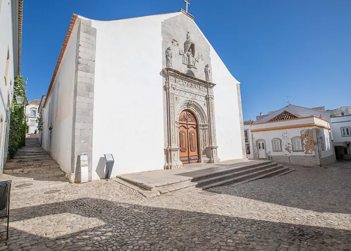 Apartment Monis Place-modern With Sunny Balcony Tavira